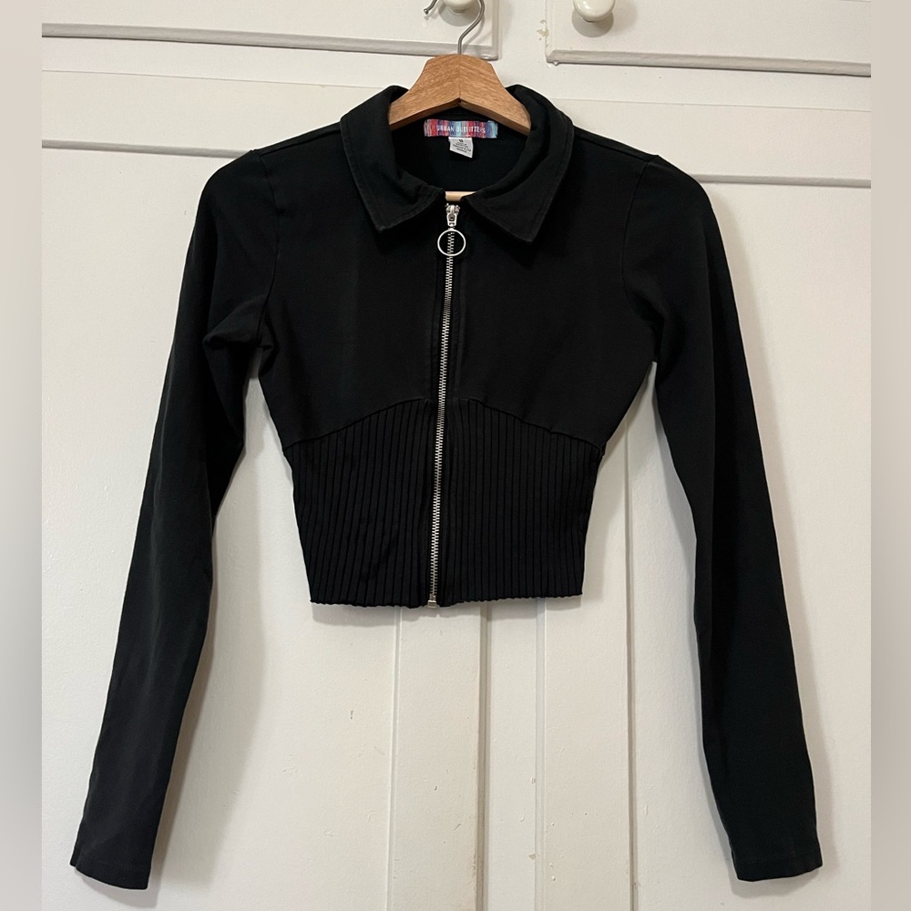 Urban Outfitters Black Ring Zip-Up Cropped Top Ribbed Medium